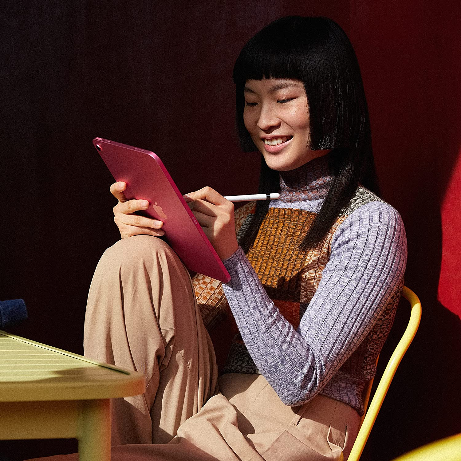تبلت ۱۰.۹ اینچ اپل مدل iPad 2022 Wi-Fi ظرفیت 256 گیگابایت و رم 4 گیگابایت